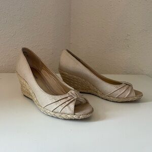 NATURALIZER wedge heels